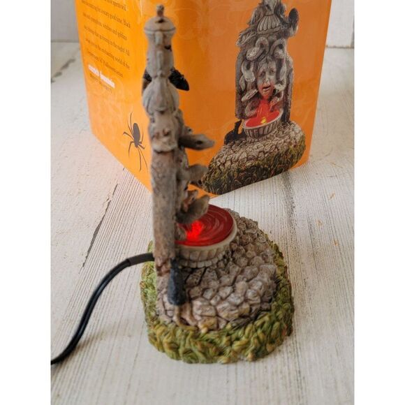 Dept 56 4020271 cursed Fountain Halloween Village accessories - Picture 7 of 9